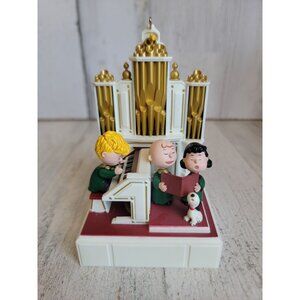 Hallmark Hark! Music fills the air AS IS Snoopy‎ piano ornament Xmas